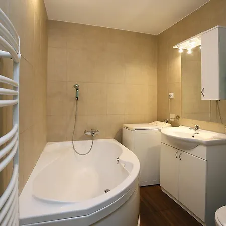 Zuzmo Apartment