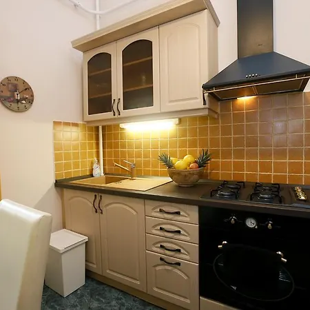 Apartment Zuzmo